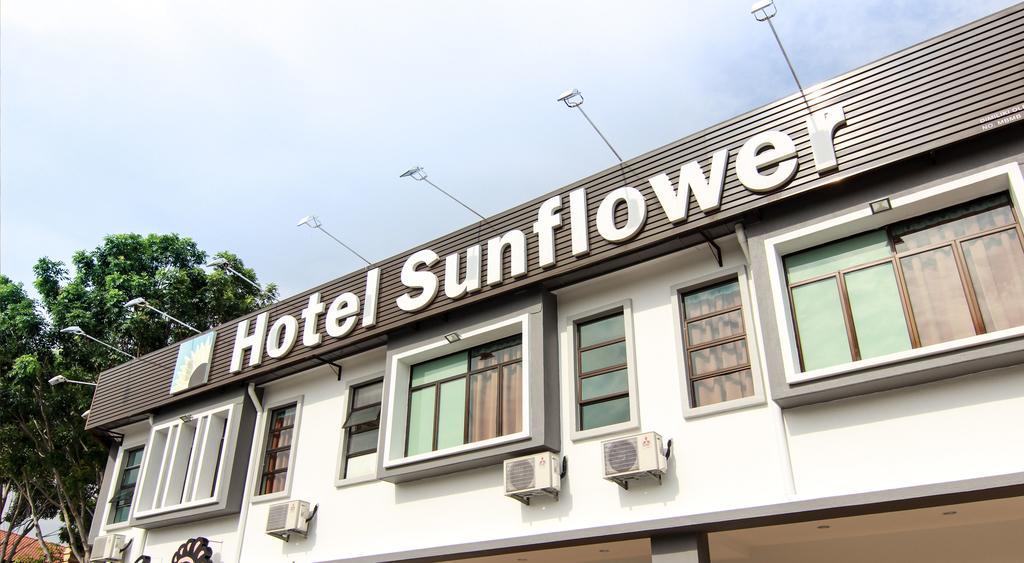 Sunflower Villas Melaka 外观 照片